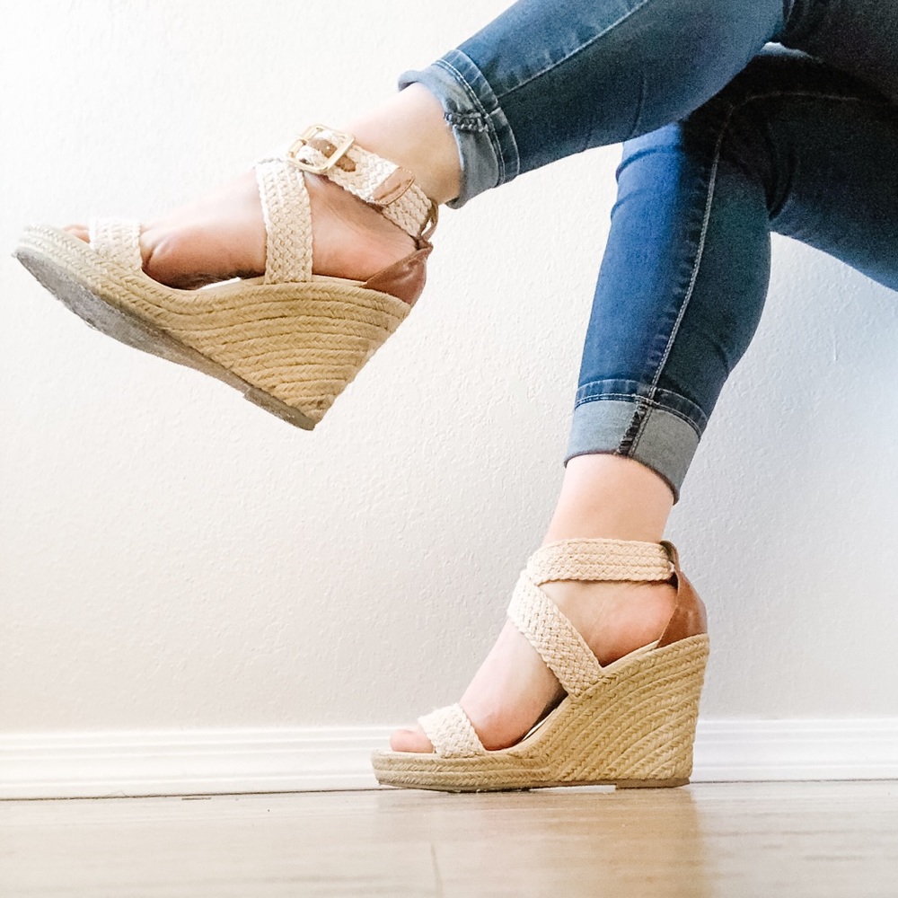 Shoes - Picture 2 of 3